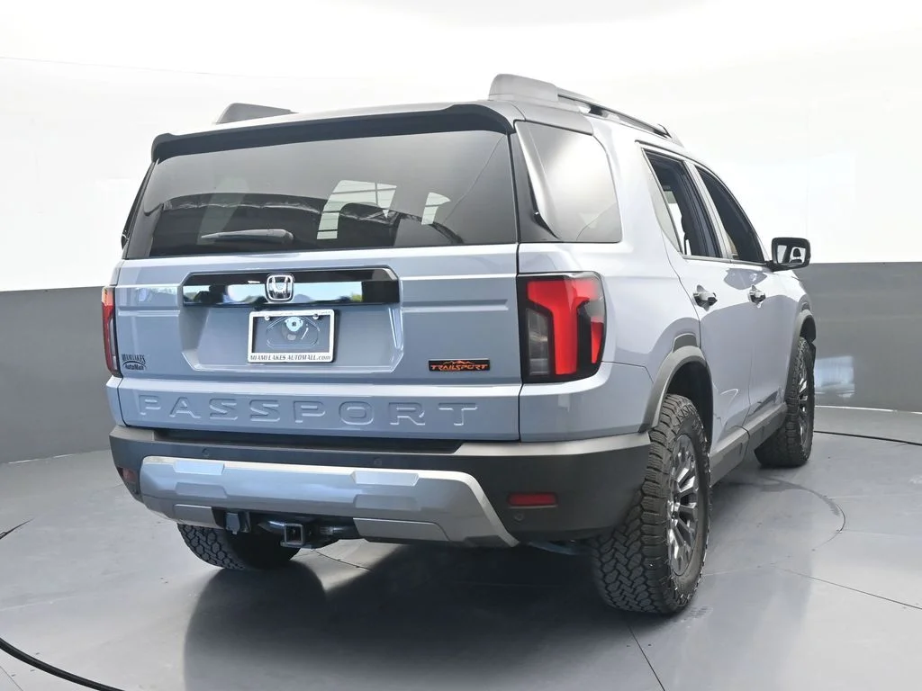 Used 2026 Sonic Gray Pearl Honda TrailSport image 5
