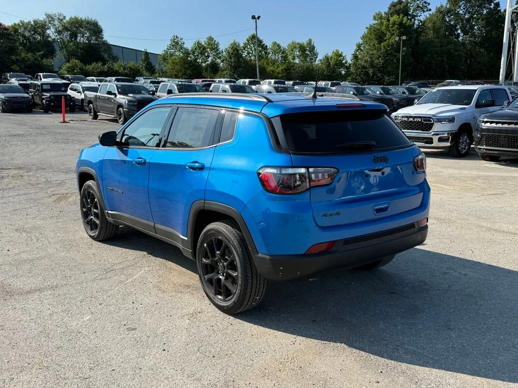 New 2026 Hydro Blue Pearl-Coat Exterior Paint Jeep Latitude image 8