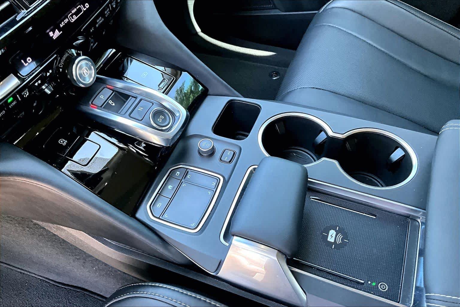 Used 2024 Liquid Carbon Metallic Acura w/Technology Package image 17