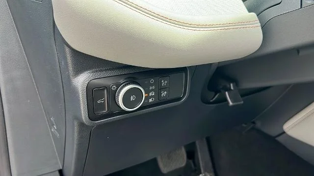 New 2026 Vapor Blue Metallic Ford Active image 37