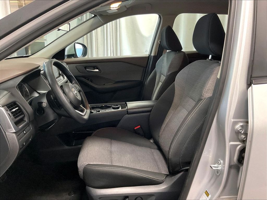 Used 2023 Silver Nissan SV image 10
