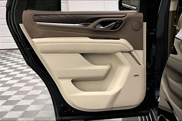 2023 GMC Yukon Denali - Photo 23