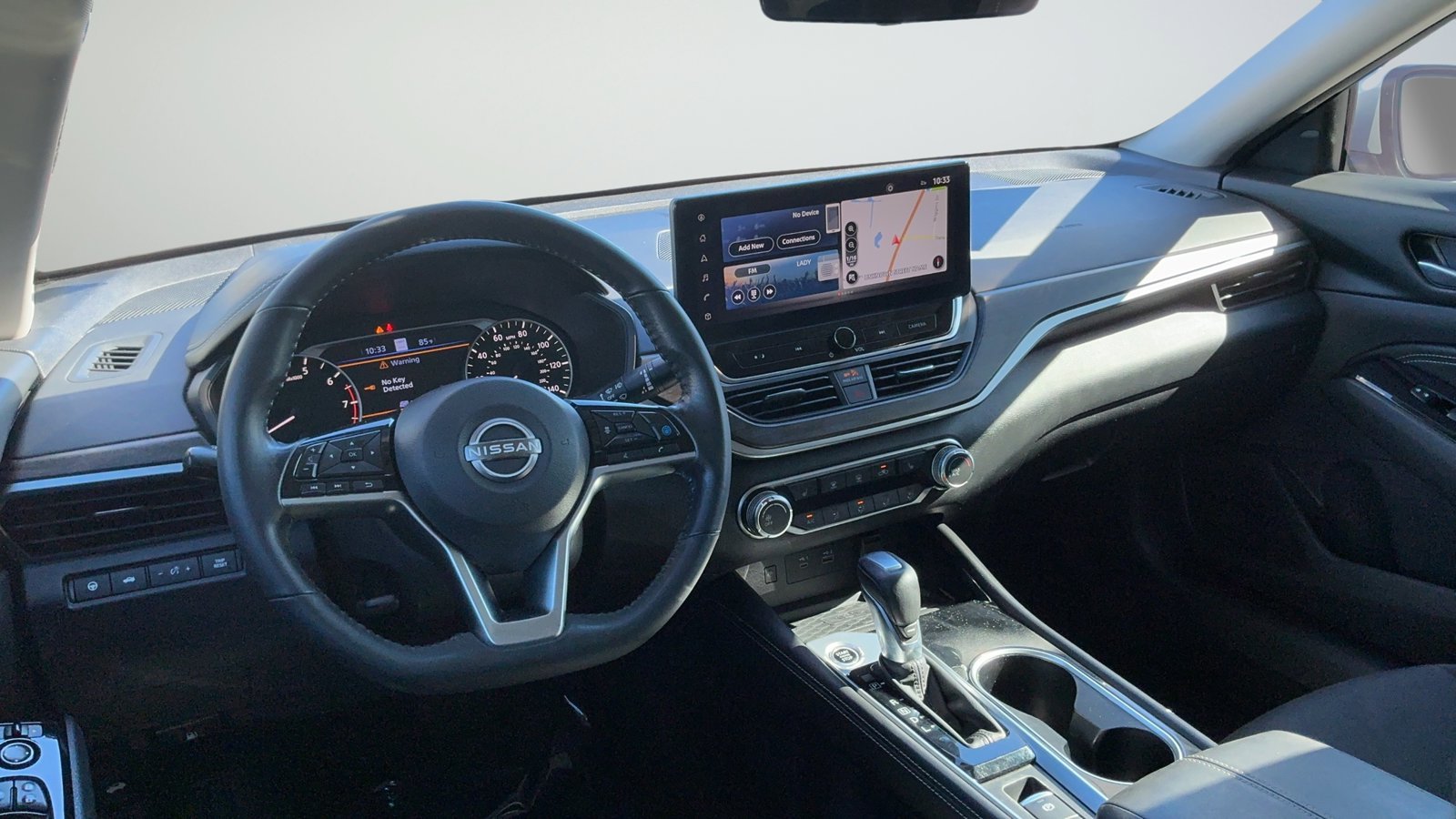Used 2023 Silver Nissan 2.5 SV image 31