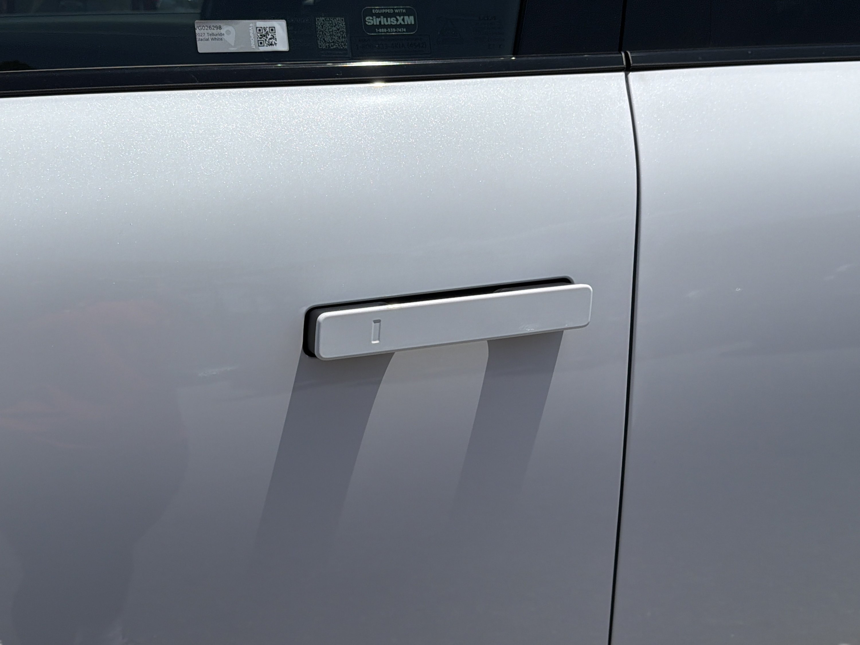 New 2027 Glacial White Pearl Kia X-LINE SX image 30