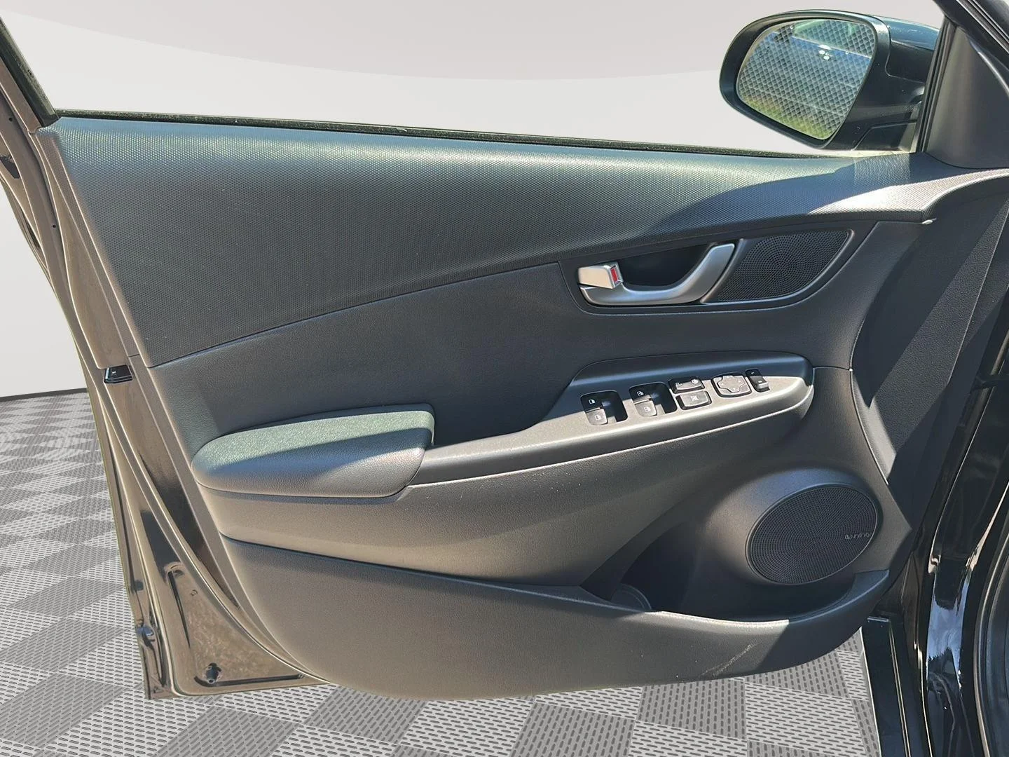 Used 2020 Ultra Black Hyundai Limited image 18