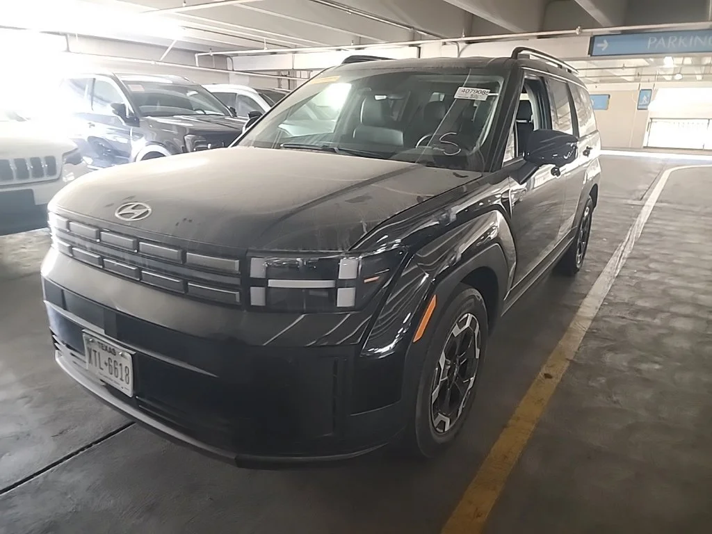 Used 2026 Black Hyundai SEL image 4