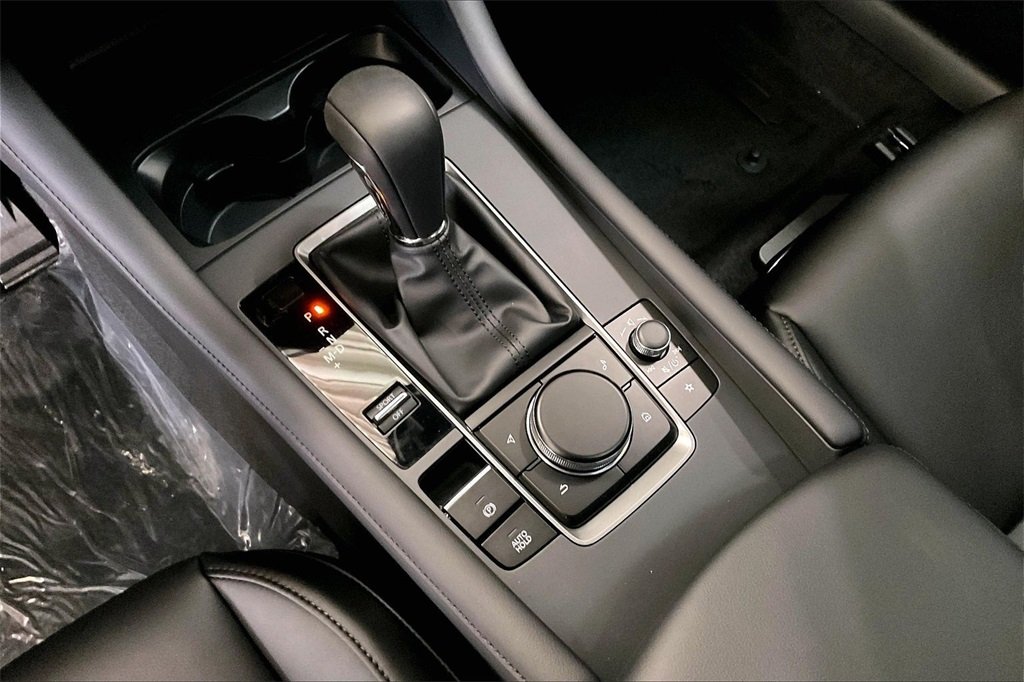 2026 MAZDA MAZDA3 - Image 6