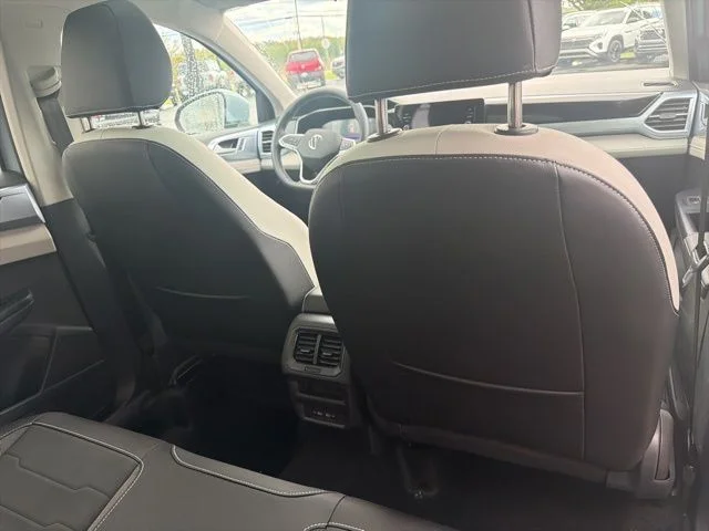New 2026 Monument Gray Volkswagen 1.5T SE image 29