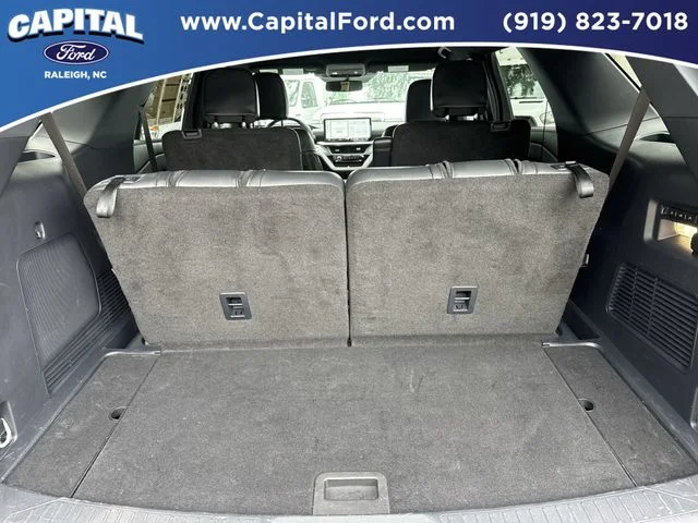 Used 2025 Gray Ford ST-Line image 16