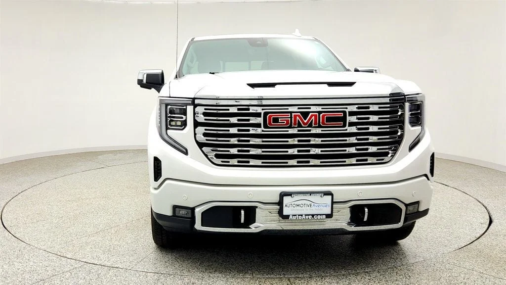 Used 2024 White Frost Tricoat GMC 4WD Crew Cab 147