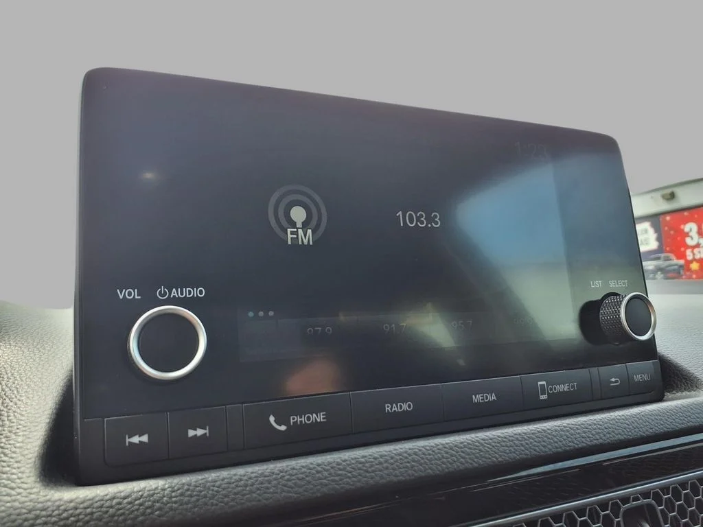 Used 2025 Silver Honda LX image 7
