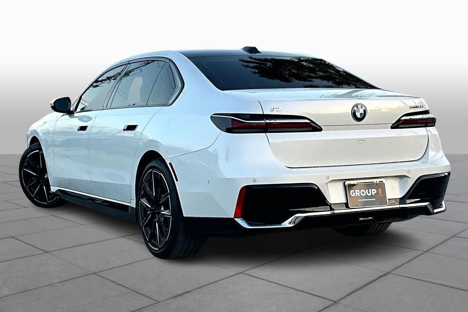 Used 2025 Mineral White Metallic BMW eDrive50 image 11
