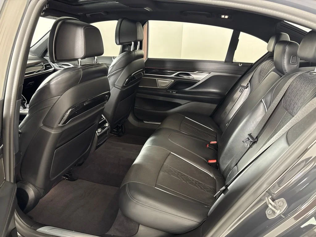 Used 2021 Gray BMW 740i image 26