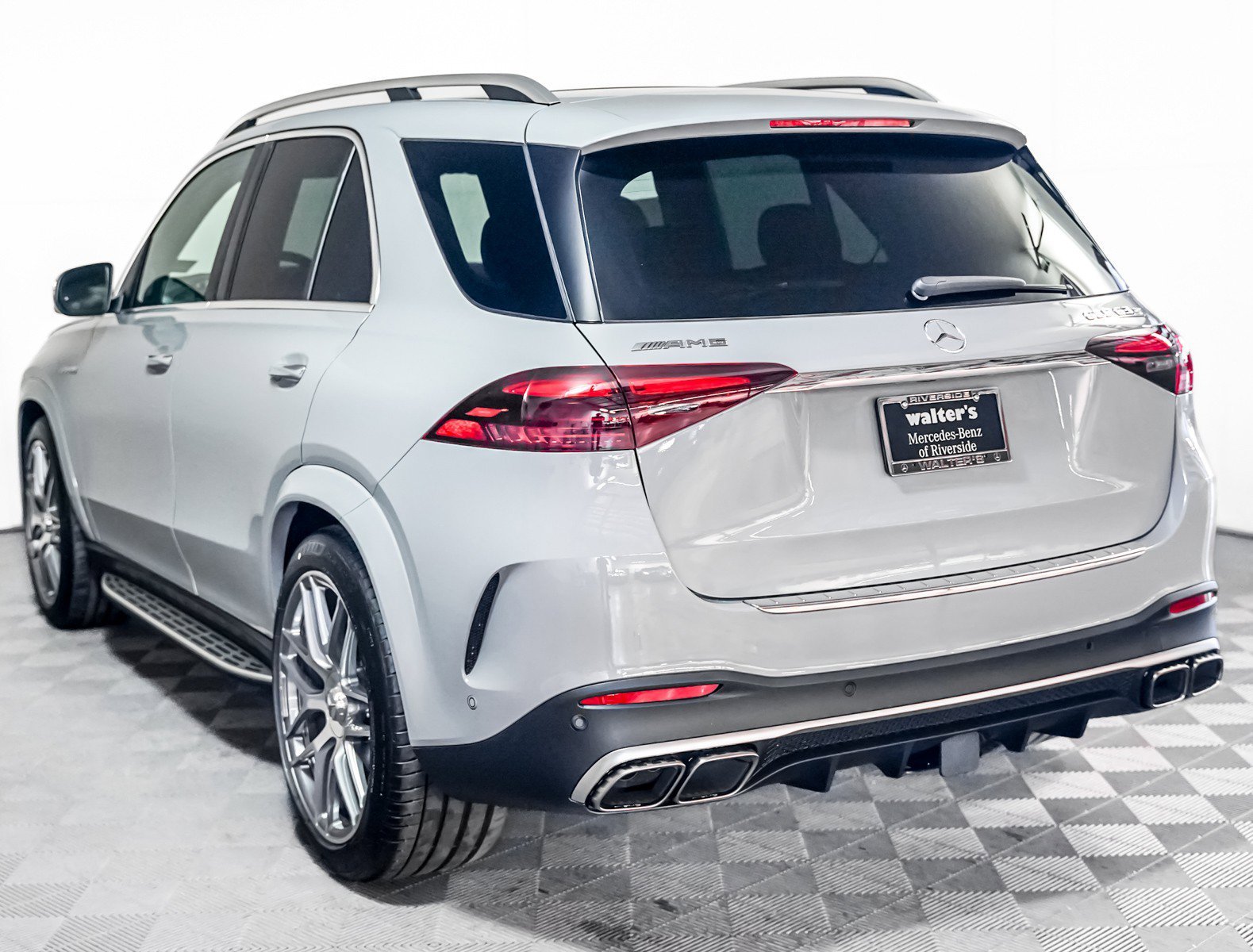 New 2026 MANUFAKTUR Alpine Grey Mercedes-Benz AMG® GLE 63 S 4MATIC+ SUV image 2
