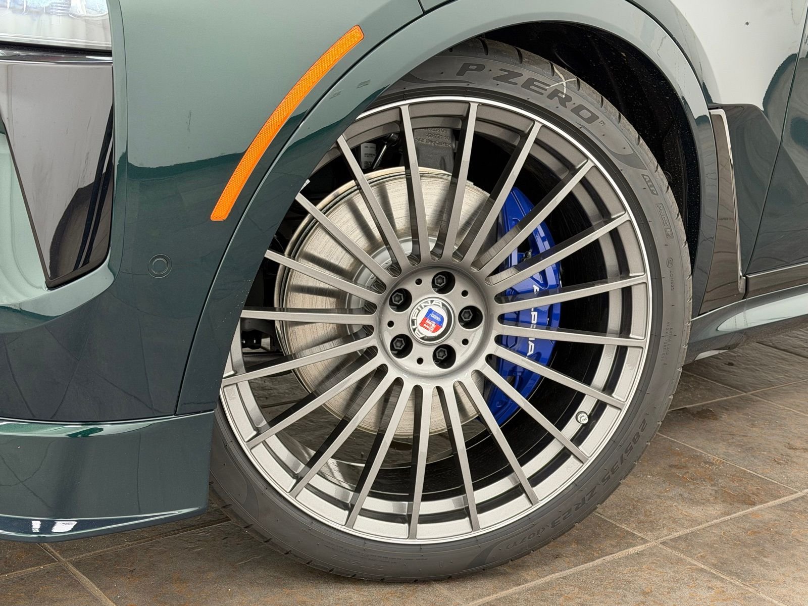 (新品未開封》BRAVION S New 2026 BMW X7 ALPINA XB7 Sedan in Miami #B9222929 | Braman BMW Miami