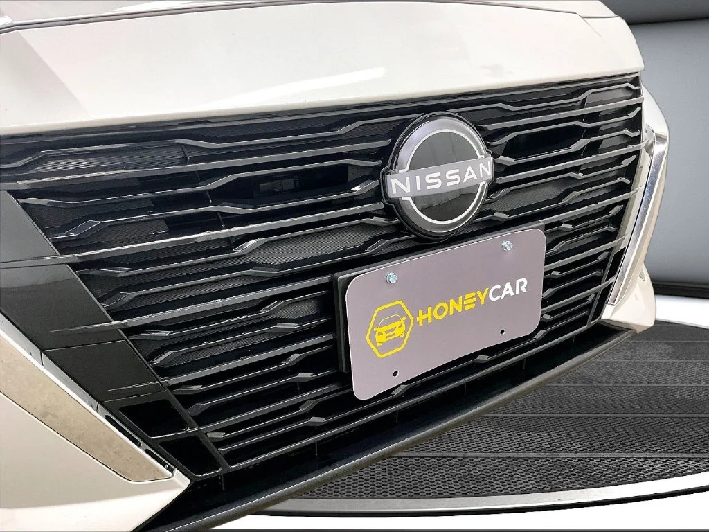 Used 2023 Silver Nissan 2.5 SV image 31