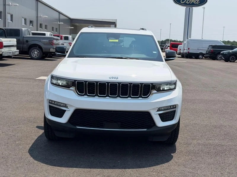 Certified Used 2024 Bright White Clearcoat Jeep 4X4 image 3