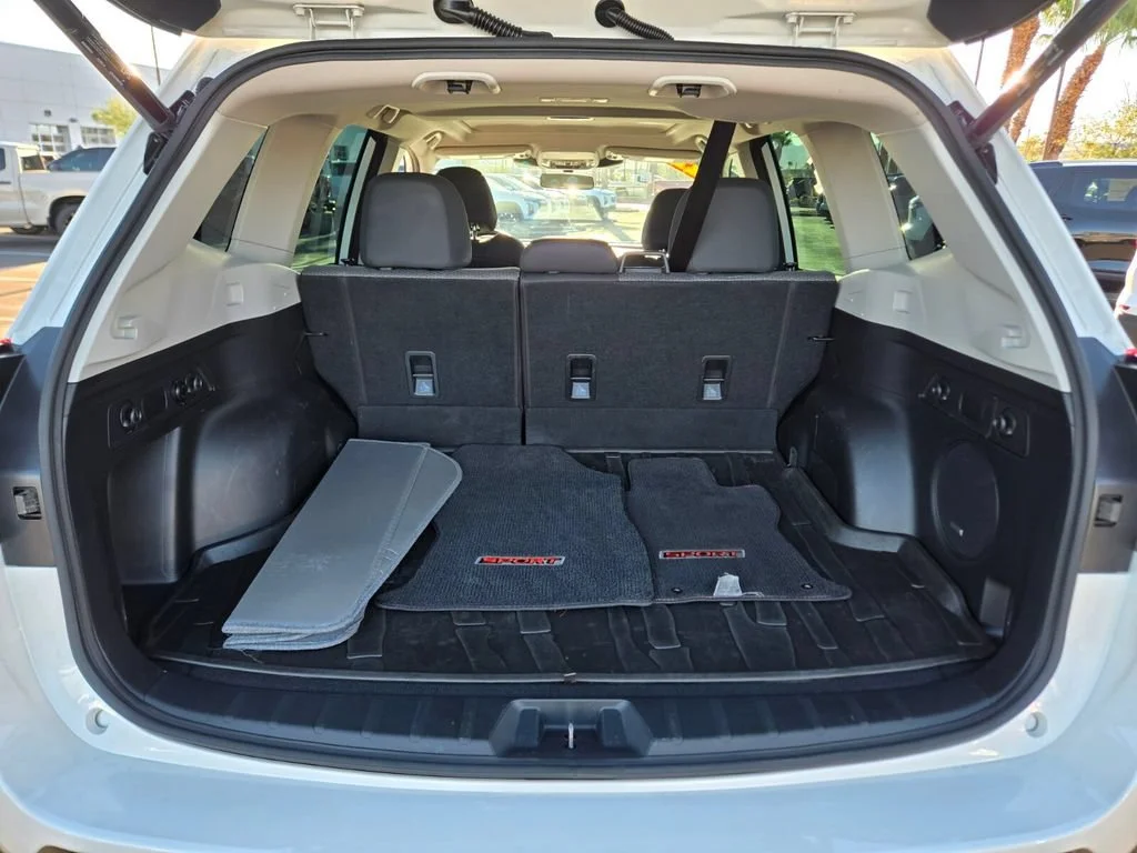 Used 2022 Crystal White Pea Subaru Sport image 15