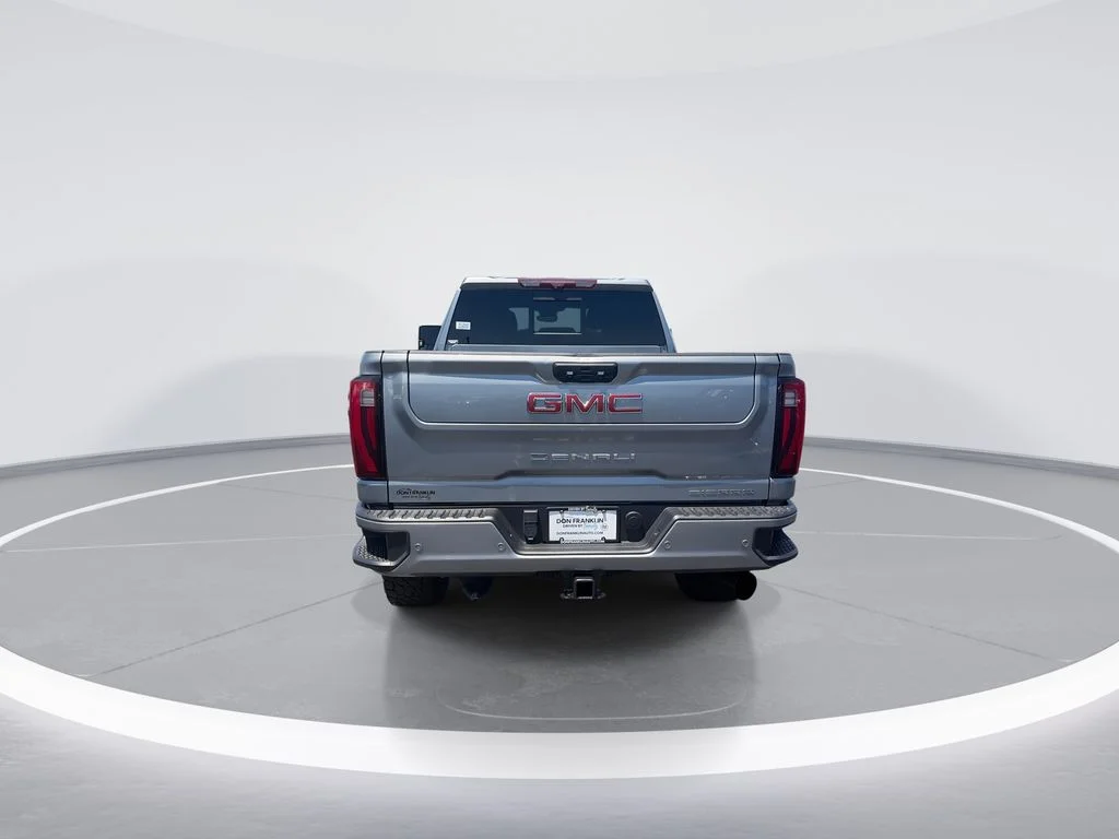 Used 2024 Silver GMC Denali image 7