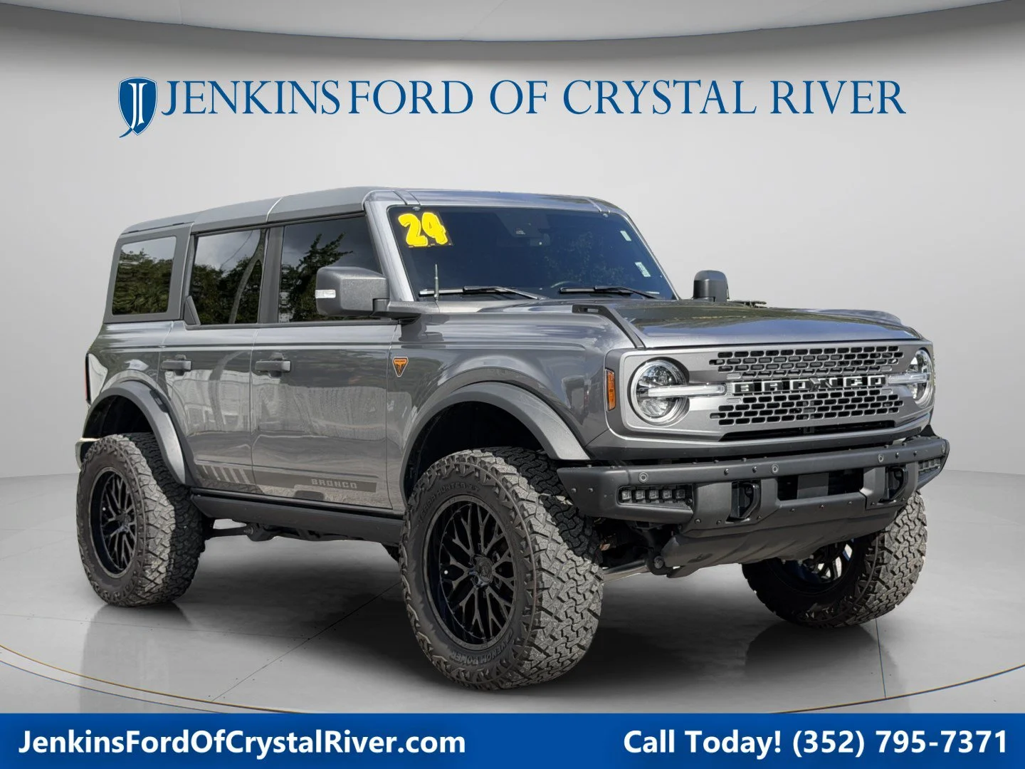 Used 2024 Carbonized Gray Metallic Ford Badlands image 1