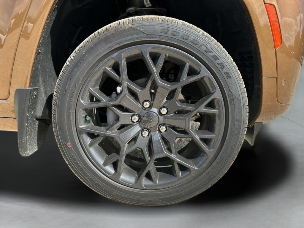 New 2026 Copper Shino Metallic Clear-Coat Exterior Paint Jeep Summit image 48