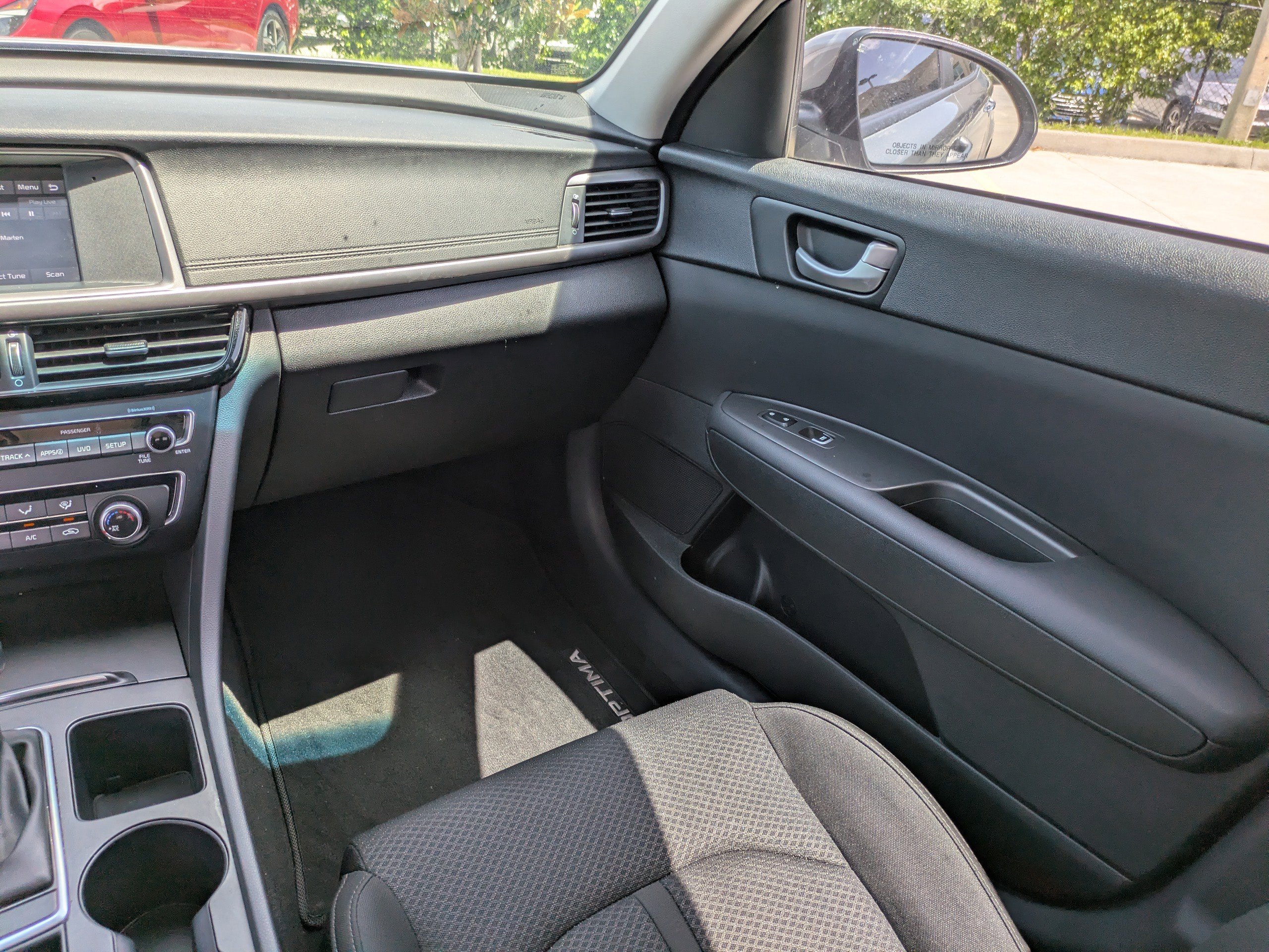Used 2018 Titanium Silver Kia LX image 15