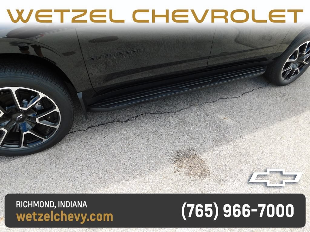 2022 Chevrolet Suburban RST - Photo 12