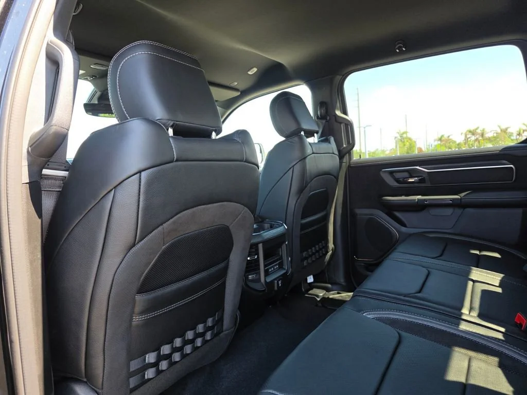 New 2026 Diamond Black Crystal Pearl-Coat Exterior Paint RAM RHO image 9