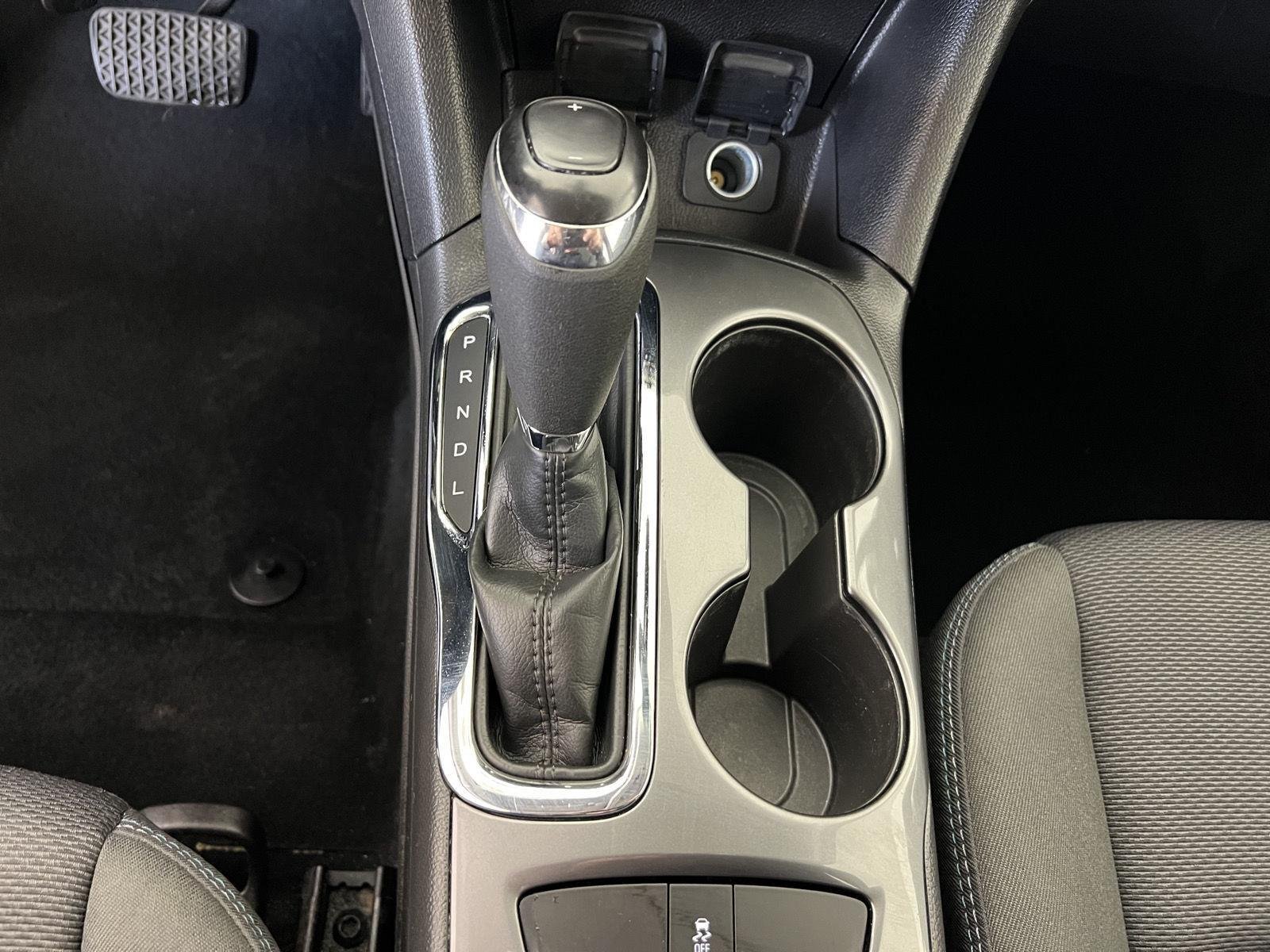 Used 2016 Silver Ice Metallic Chevrolet LT image 15