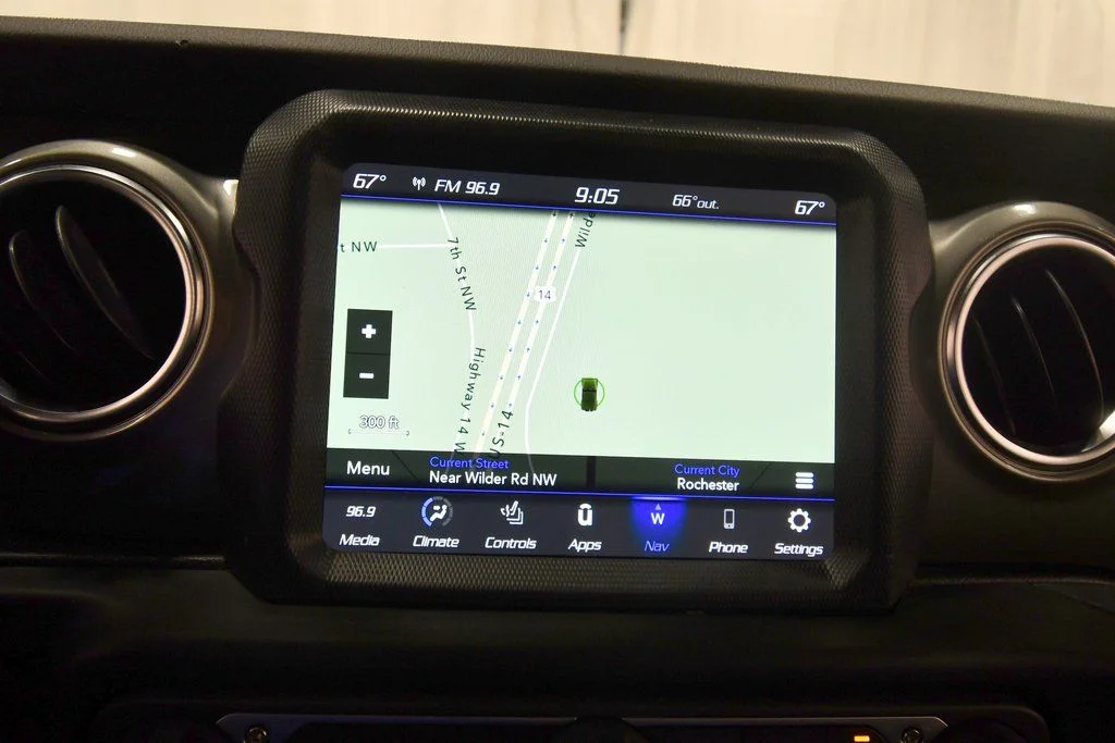 2022 Jeep Wrangler Unlimited Sahara - Photo 21