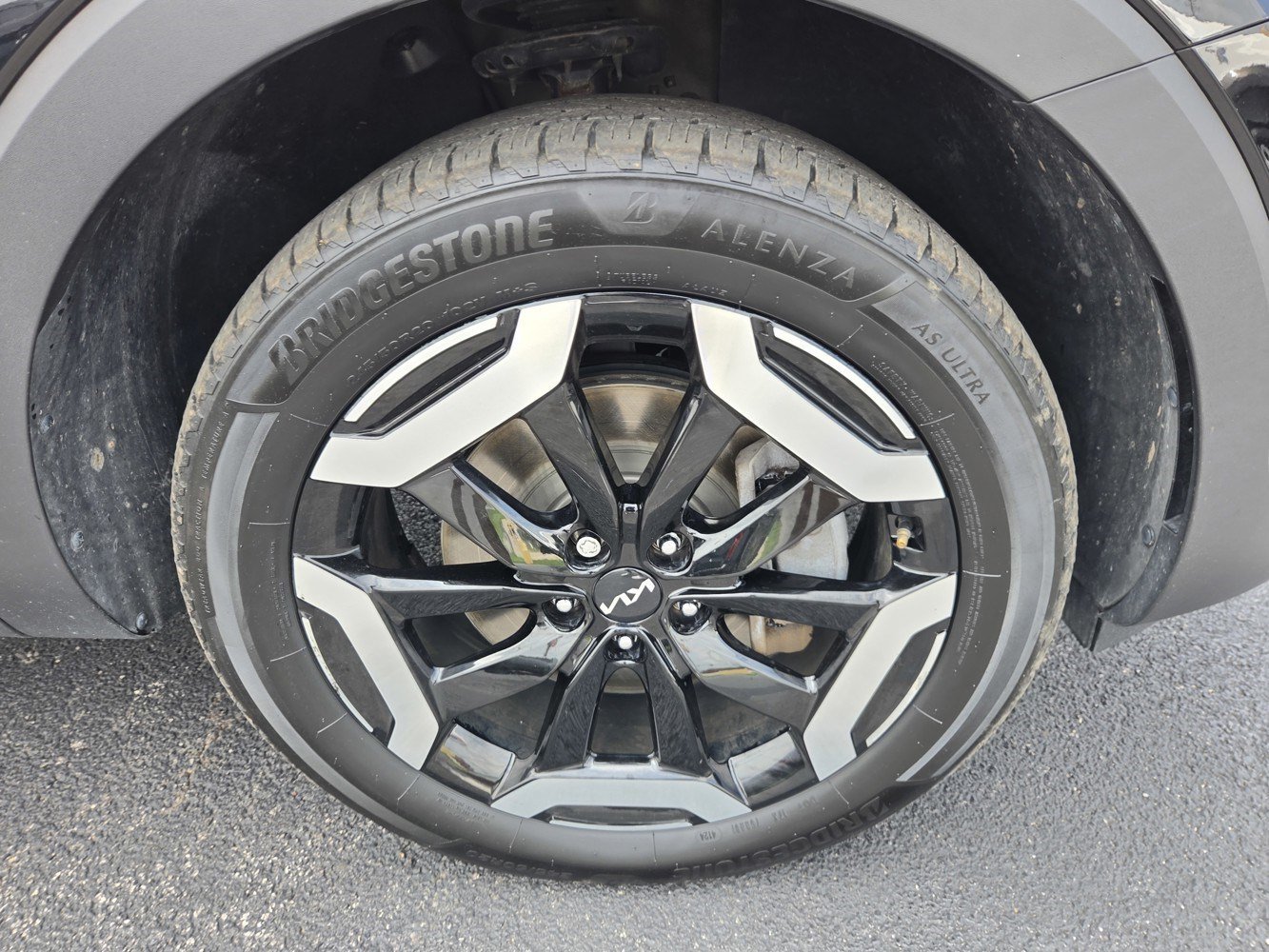 Used 2023 Ebony Black Kia S image 40