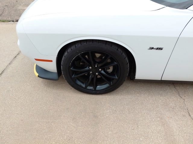 Used 2023 White Dodge R/T image 32