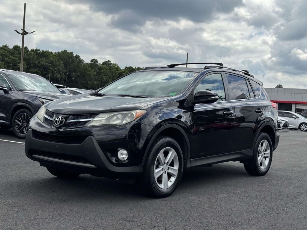 Used 2014 Black Toyota XLE image 25