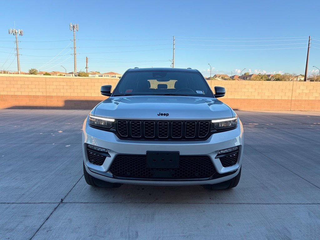 Certified Used 2025 Silver Jeep Summit image 3