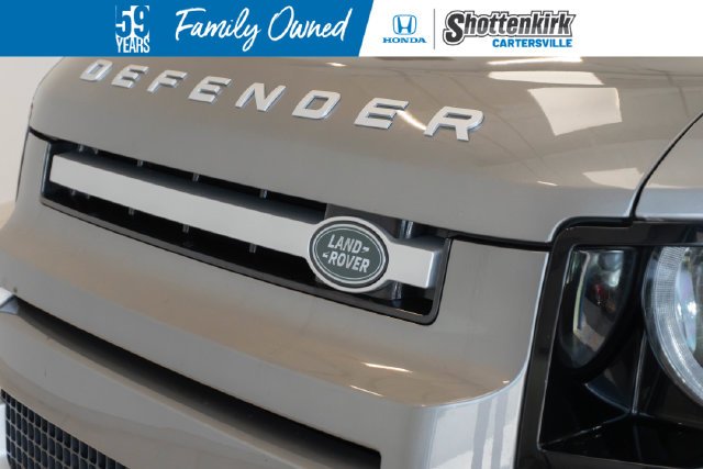 Used 2025  Land Rover S image 4
