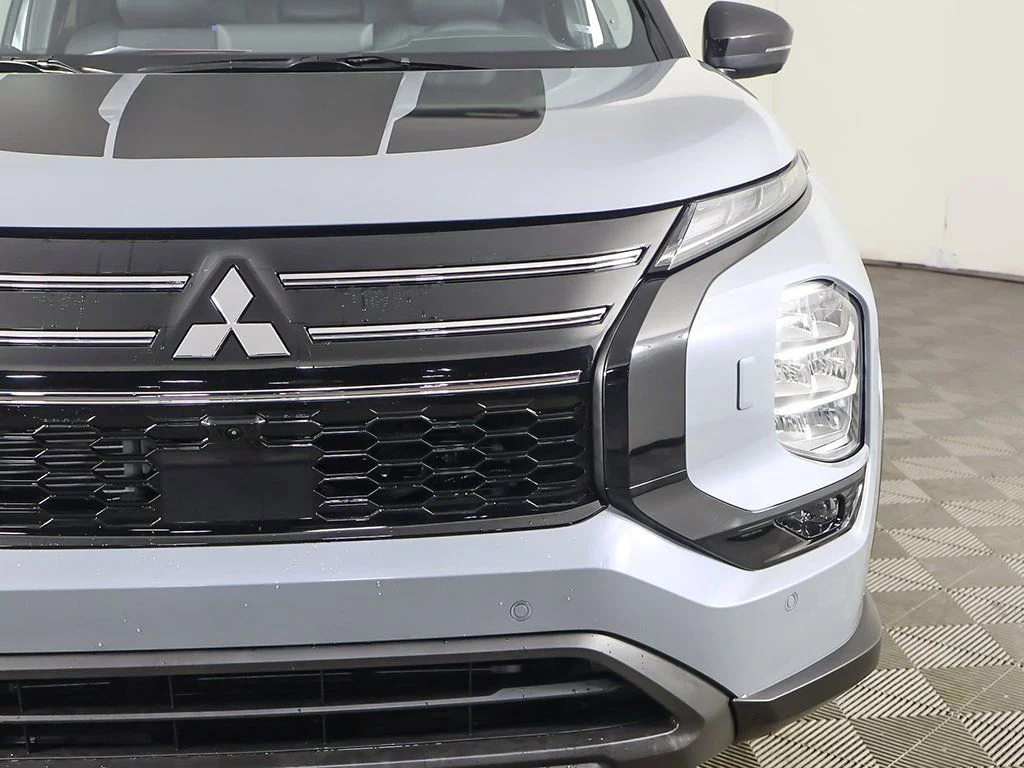New 2026 Gray Mitsubishi TRAIL EDITION S-AWC image 16
