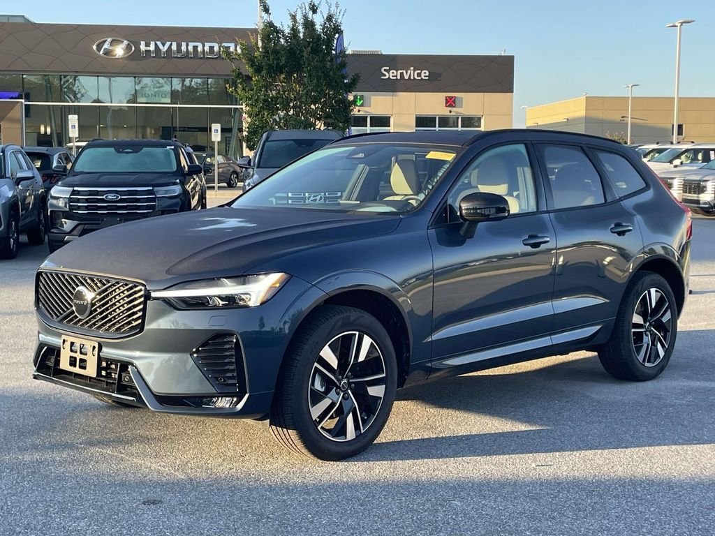 Used 2026 Denim Blue Metallic Volvo Core image 24