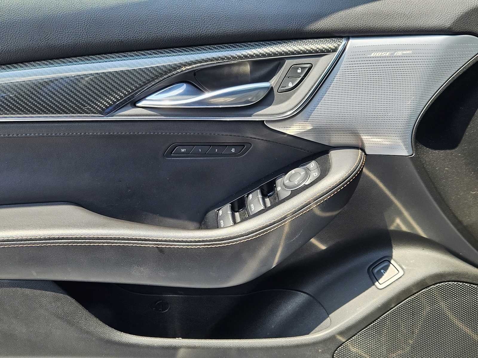 Used 2021 Wave Metallic Cadillac Sport image 22