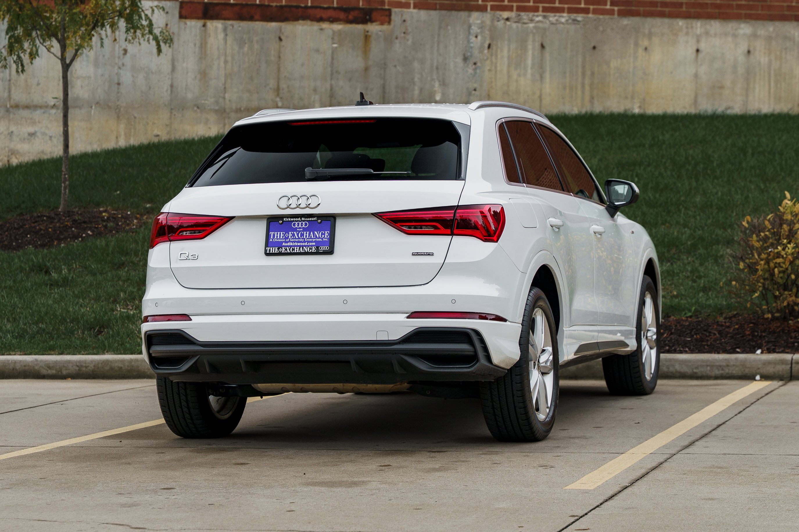 2023 Audi Q3 S line Premium Plus photo 4