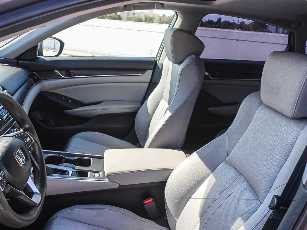 2018 Honda Accord EX - Photo 18