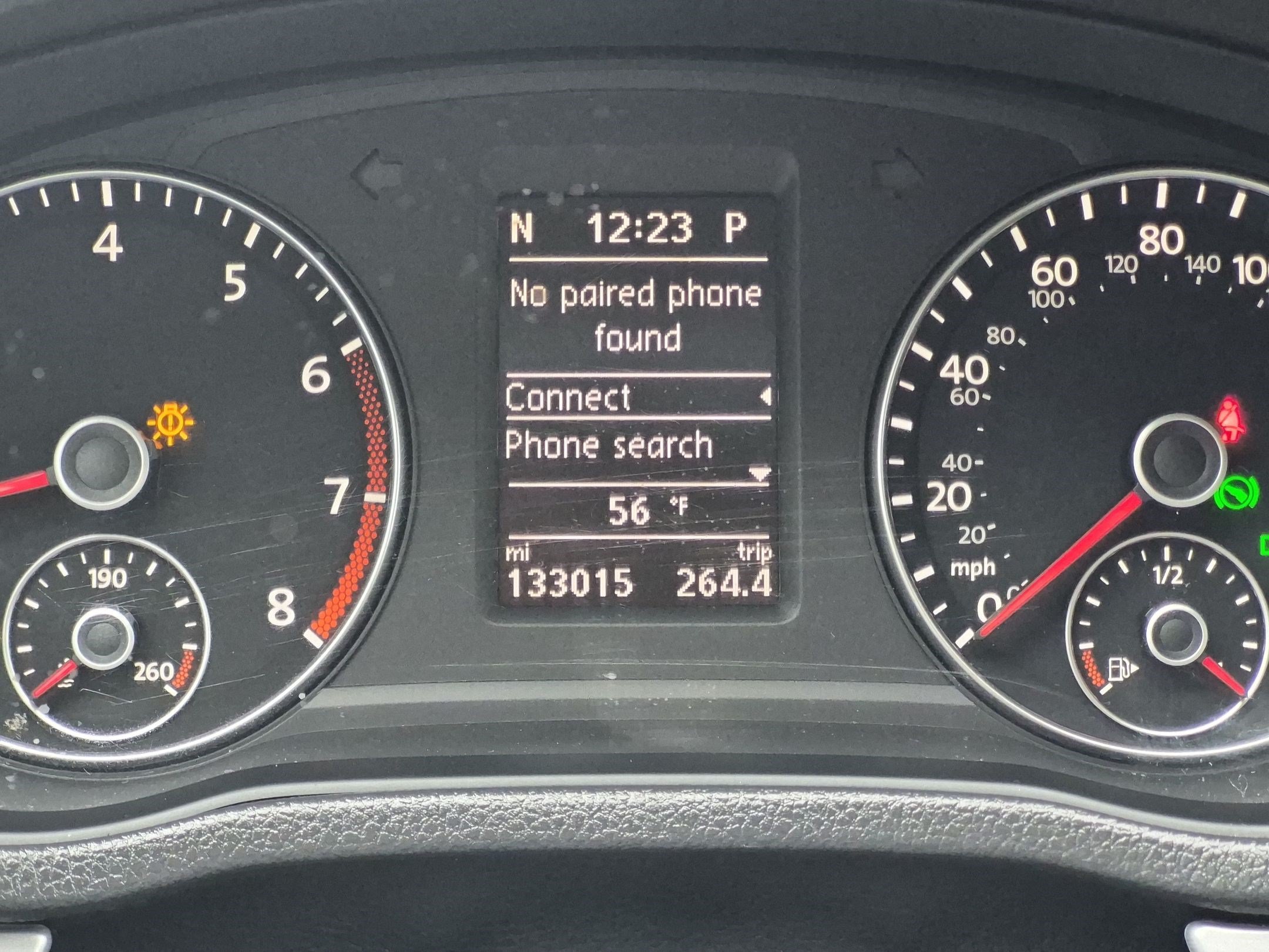 Used 2013 Candy White Volkswagen 2.5 SE image 19