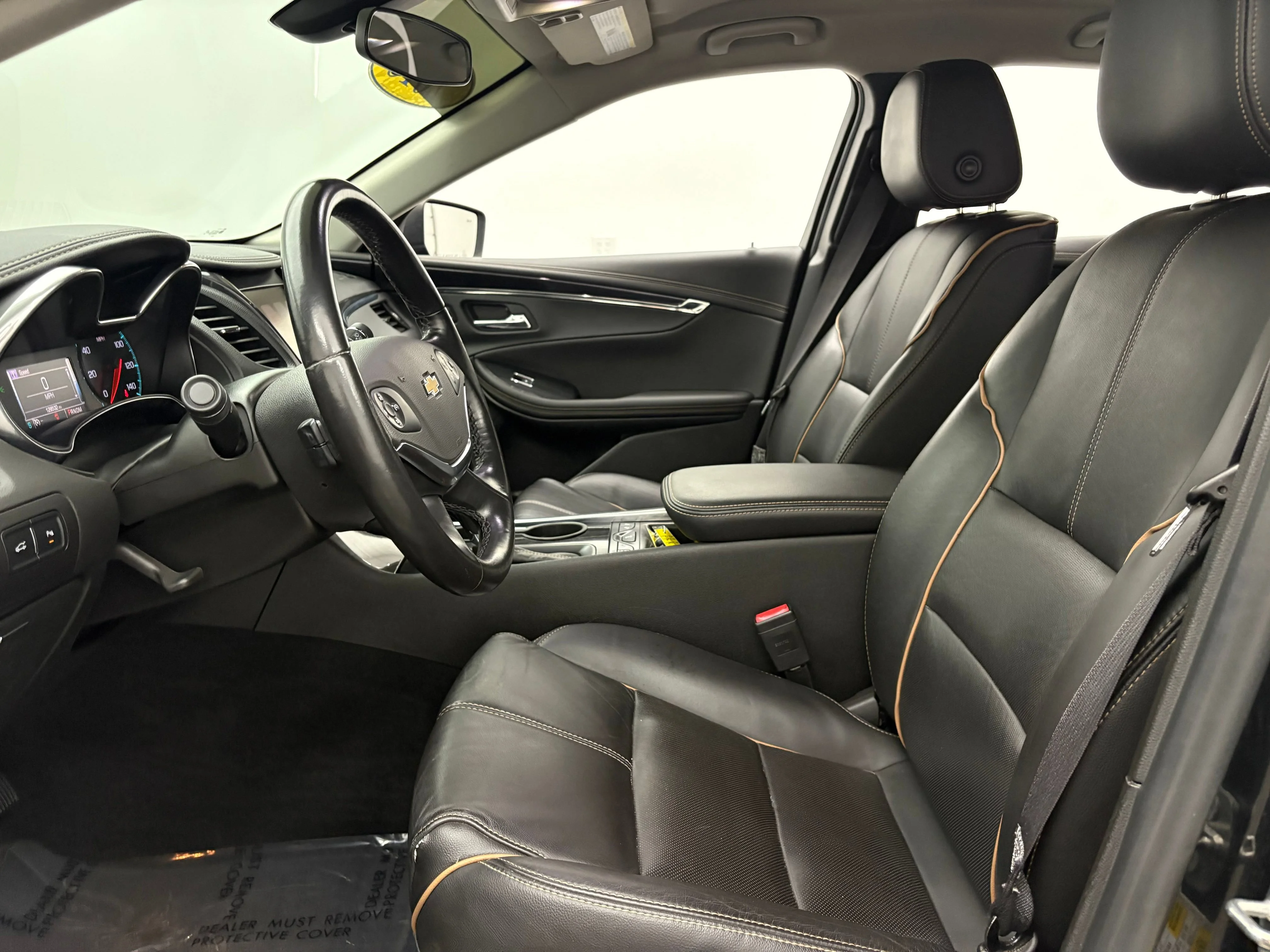 Used 2018 BLACK Chevrolet Premier image 18