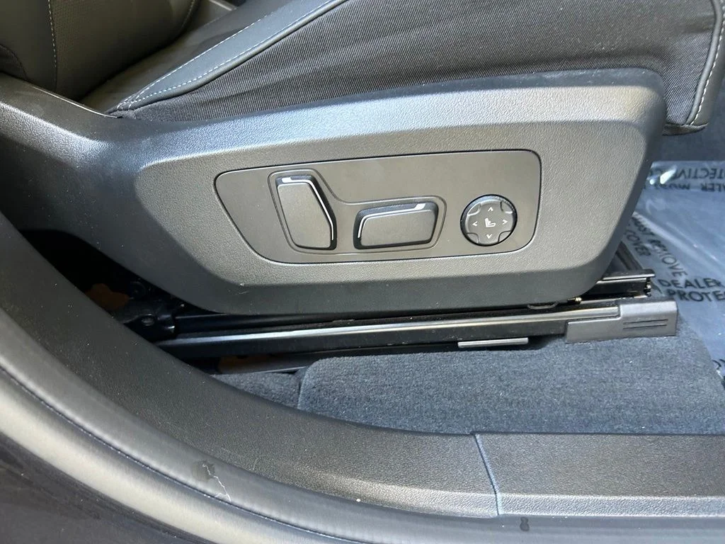 Used 2026 Gray BMW M50 xDrive image 27