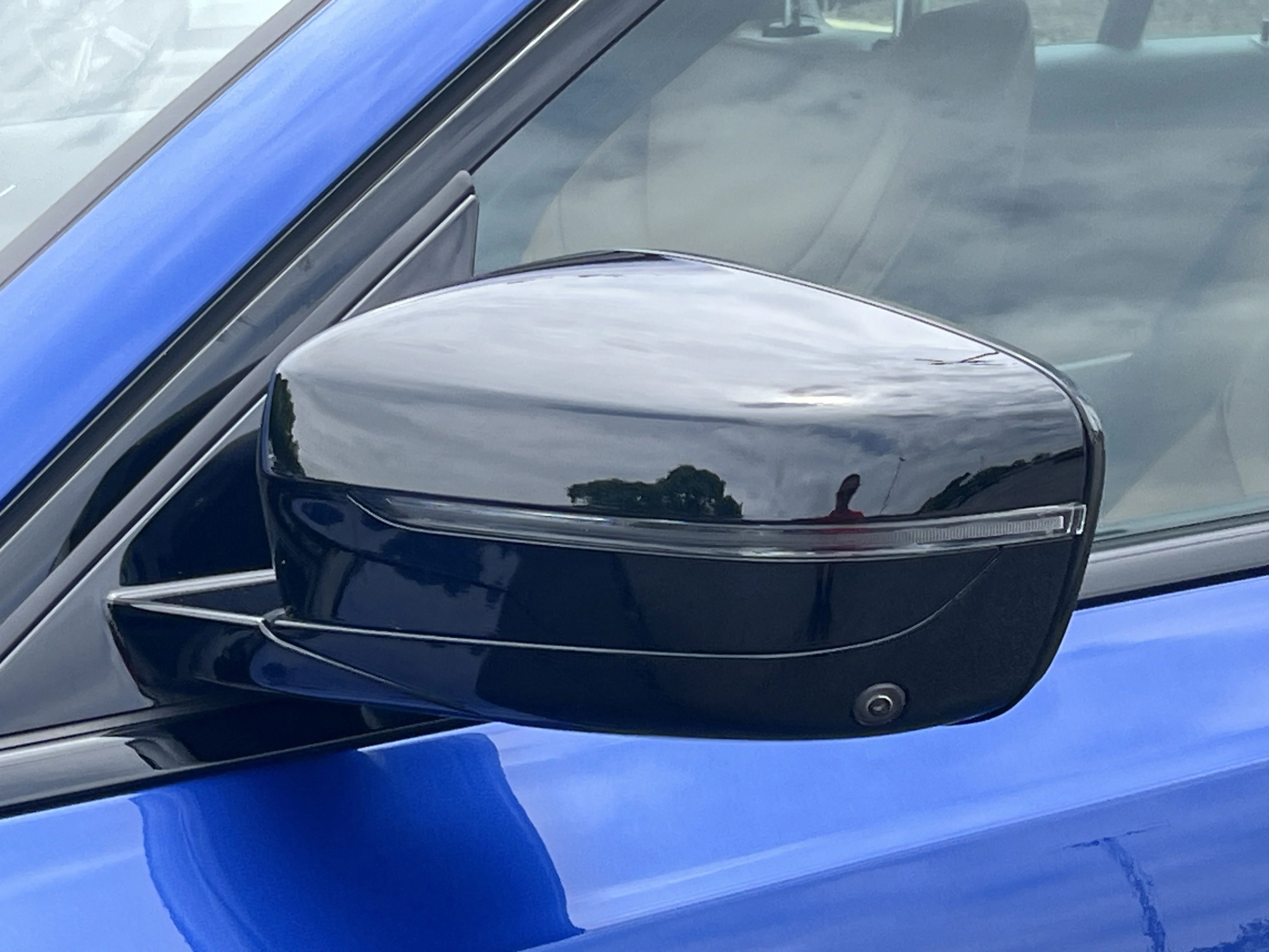 2025 BMW 3 Series 330i - Photo 32