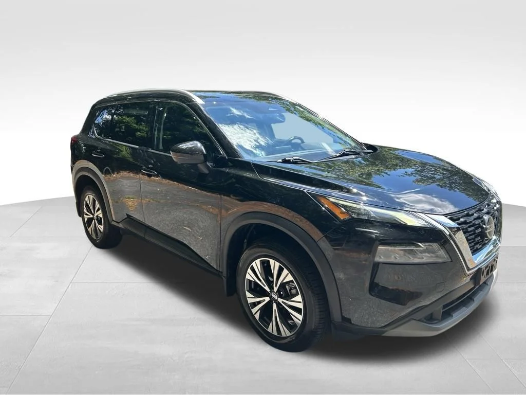 Used 2021 Black Nissan SV image 8