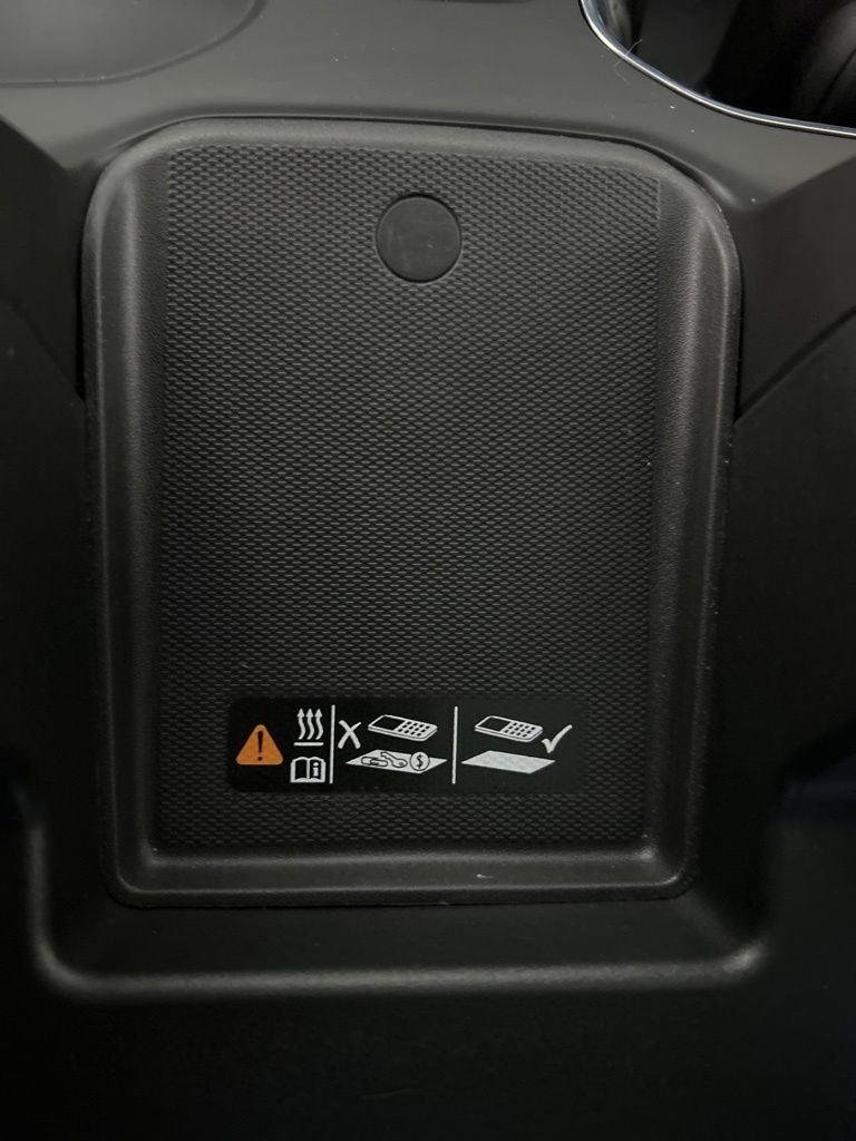 Used 2023 Titanium GMC Denali image 36