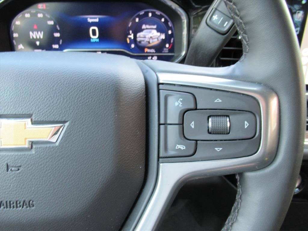 Used 2024 White Chevrolet LT image 23