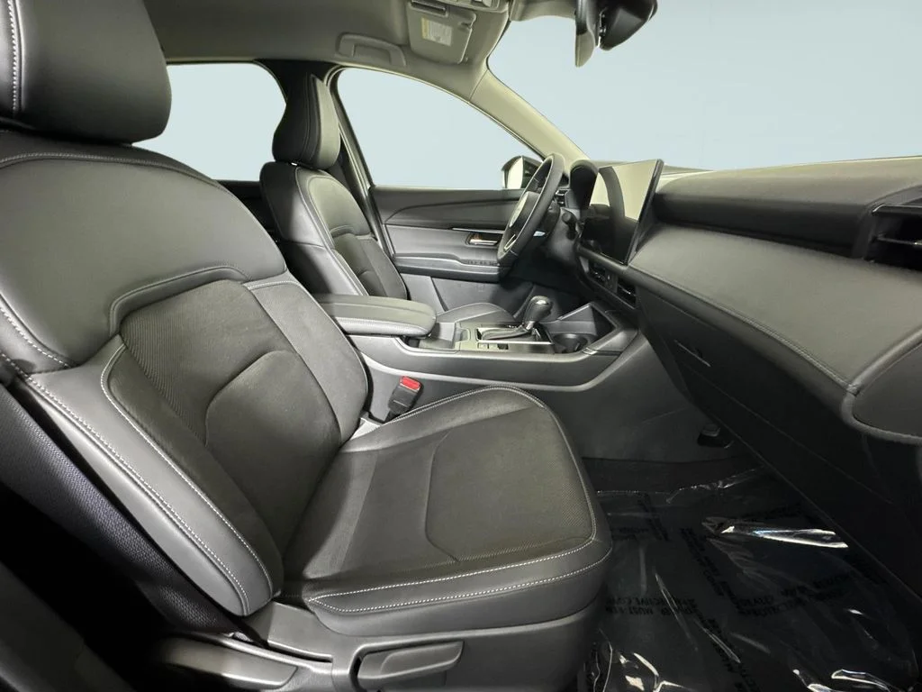 New 2026 Navy Blue Mica Mazda 2.5 S Select AWD image 8
