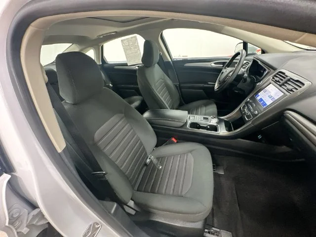 Used 2020 White Ford SE image 34