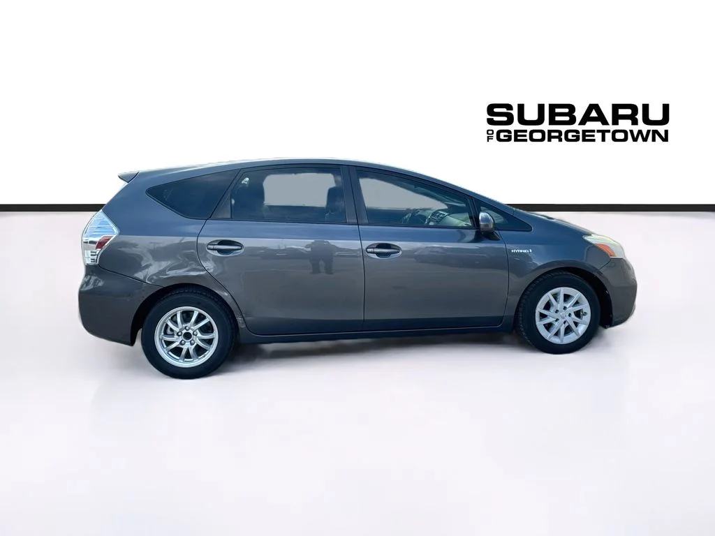 Used 2014 Gray Toyota Three image 8